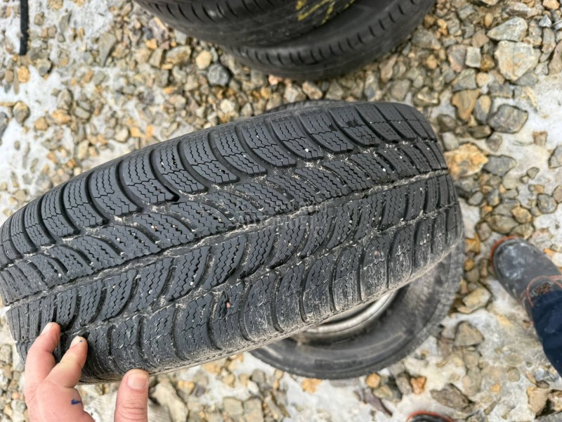 Sava 195/60 R15 Zimska