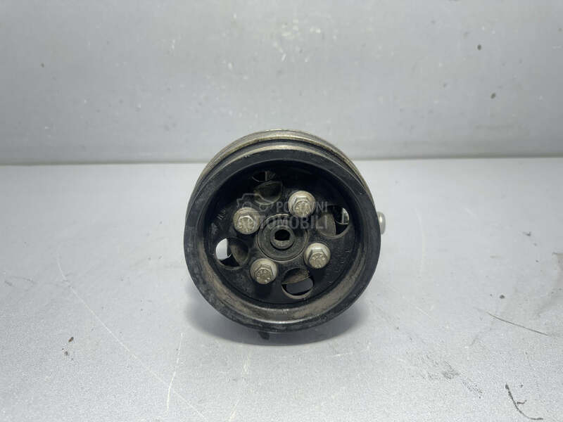 SERVO PUMPA