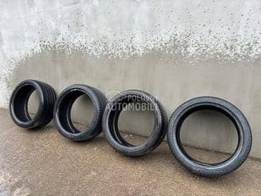 Ostalo 255/35 R19 Sve sezone