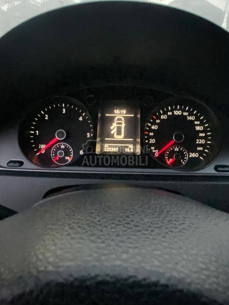 Volkswagen Passat B7 1.6 TDI Highline