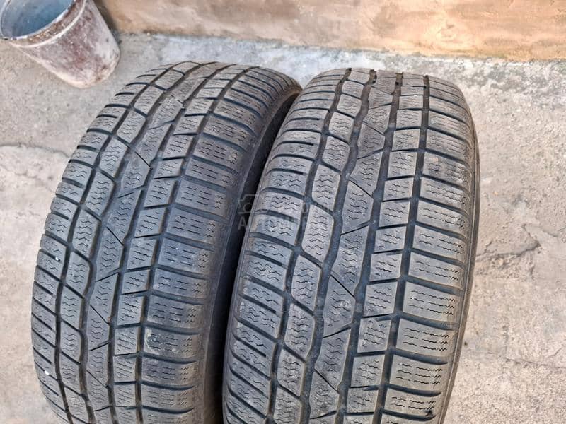 Continental 215/60 R16 Zimska
