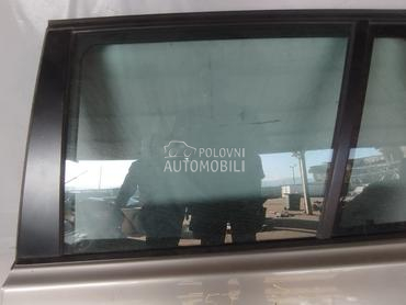 STAKLO za BMW X3