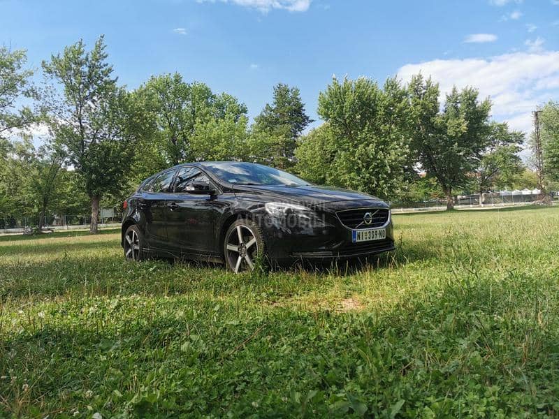 Volvo V40 1.6