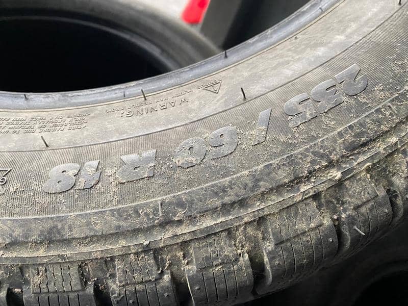 Michelin 235/60 R18 Zimska