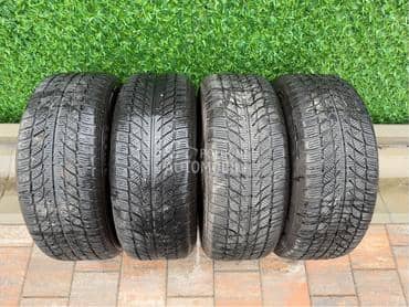 Goodride 235/55 R17 Zimska