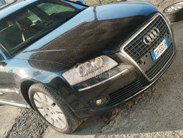 Audi A8 -  kompletan auto u delovima