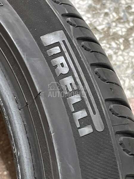Pirelli 215/45 R18 Letnja
