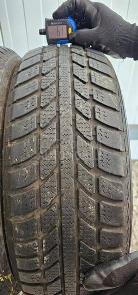 Kingstar 185/60 R15 Zimska