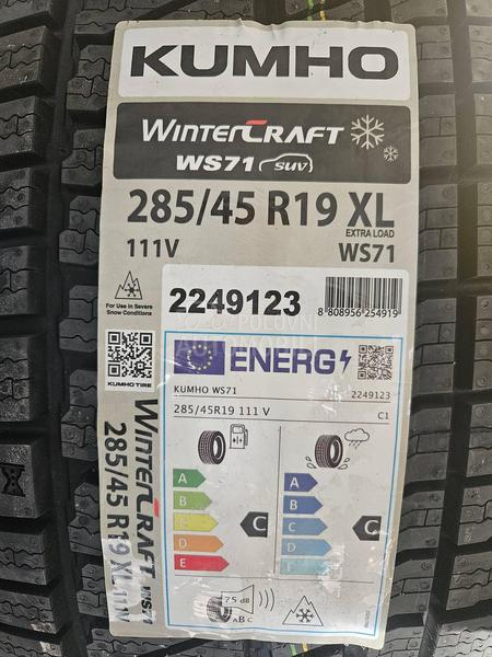 Kumho 285/45 R19 Zimska