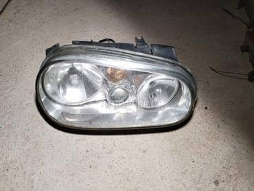 desni far za Volkswagen Golf 4 od 2000. do 2005. god.