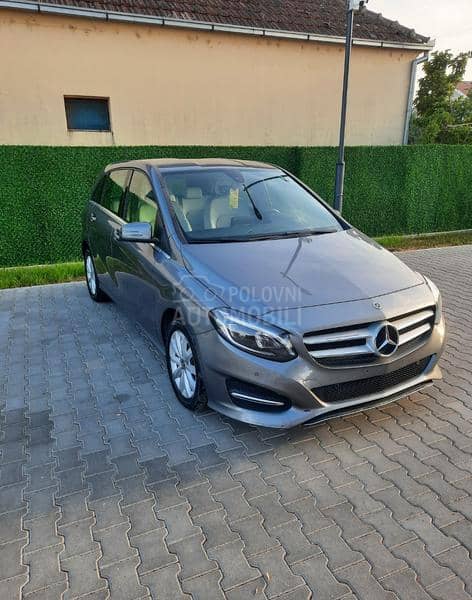 Mercedes Benz B 180 