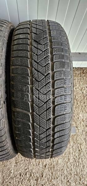 Pirelli 205/60 R17 Zimska