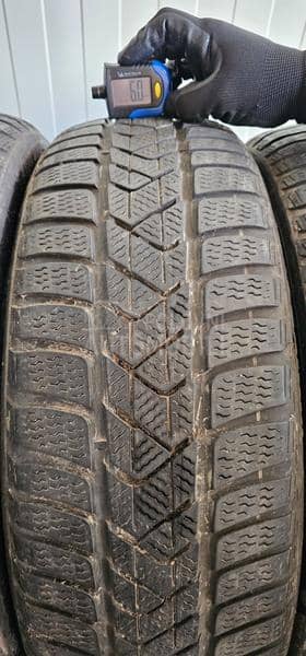 Pirelli 205/60 R17 Zimska