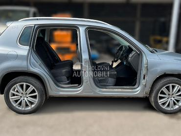 POLUSTRANICA za Volkswagen Tiguan
