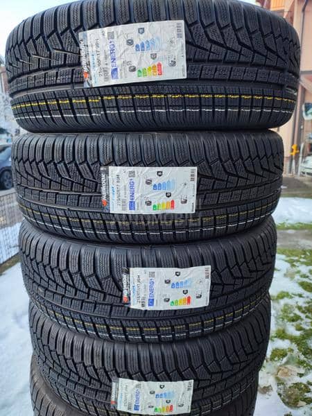 Hankook 215/65 R17 Zimska
