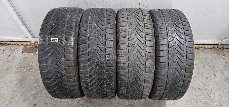 Lassa 215/60 R17 Zimska