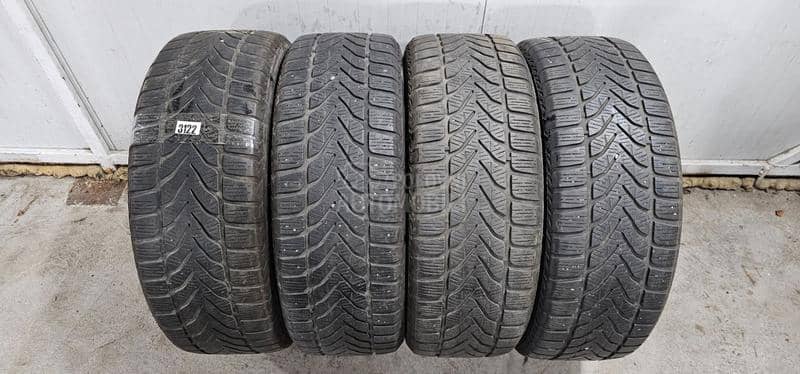 Lassa 215/60 R17 Zimska