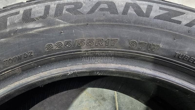 Bridgestone 225/55 R17 Letnja