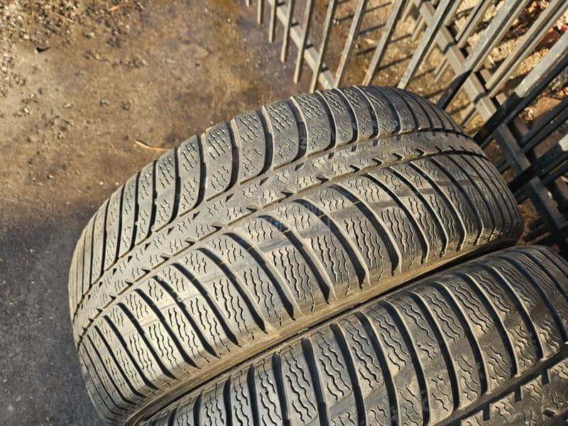 Kumho 235/60 R16 Zimska