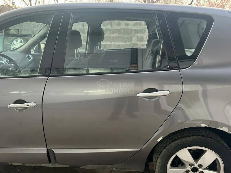 Vrata zadnja leva siva TEKNG