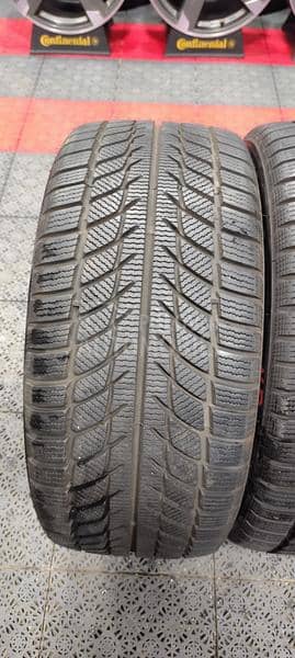 Goodride 245/40 R18 Zimska