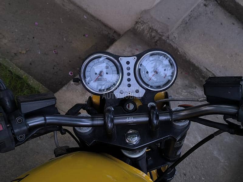 Triumph speed triple