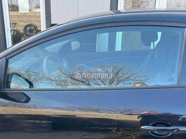 Staklo prednje levo coupe za Renault Megane od 2008. do 2016. god.