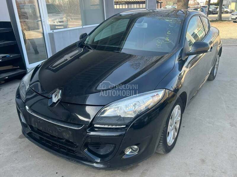 Staklo prednje levo coupe