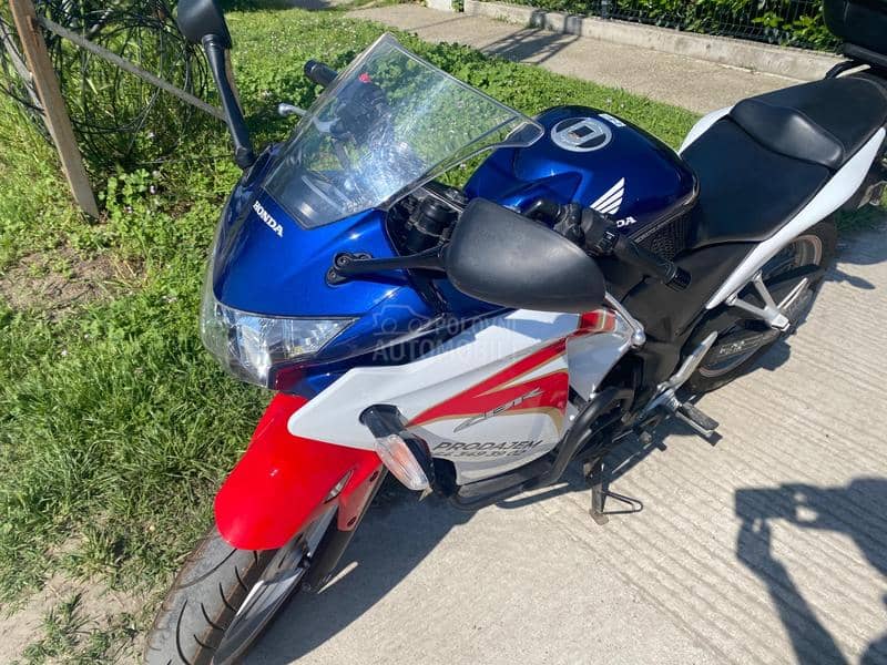 Honda CBR 250 RA
