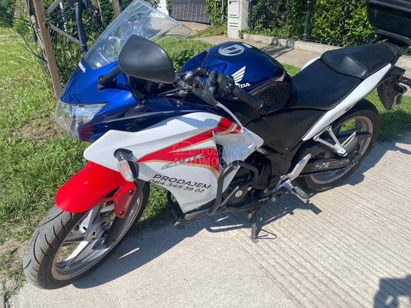 Honda CBR 250 RA