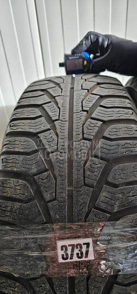 Uniroyal 225/65 R17 Zimska