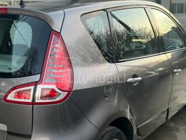 Polustranica desna siva TEKNG za Renault Scenic od 2009. do 2016. god.