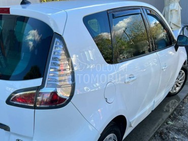 Polustranica desna bela DV369 za Renault Scenic od 2009. do 2016. god.