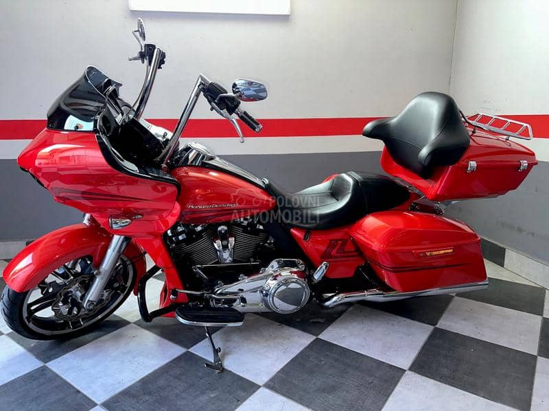 Harley Davidson Road glide FLTRXS