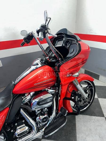 Harley Davidson Road glide FLTRXS