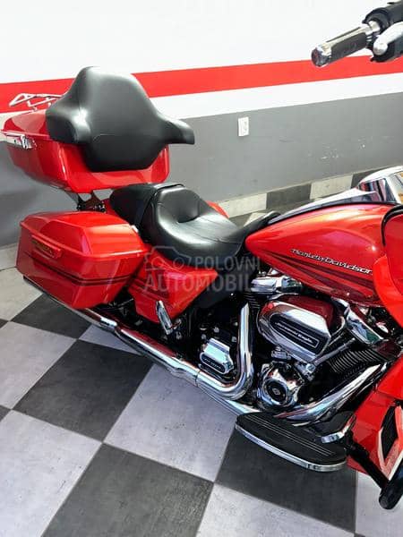 Harley Davidson Road glide FLTRXS