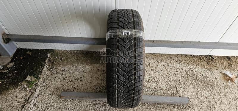 Goodyear 225/65 R17 Zimska