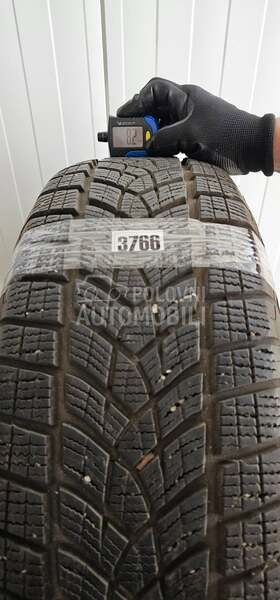 Goodyear 225/65 R17 Zimska