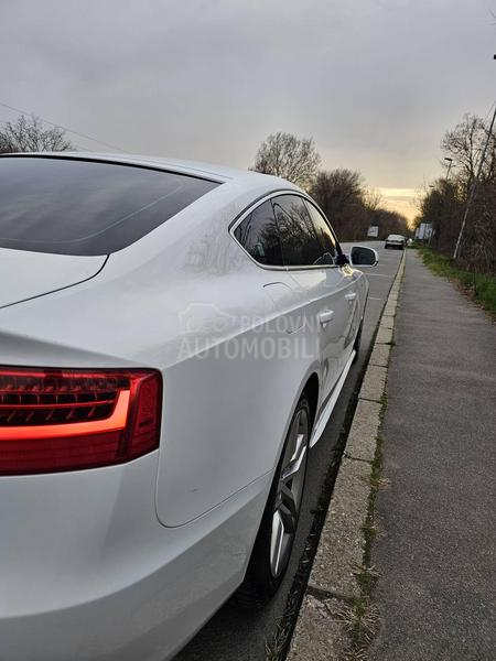 Audi A5 2.0TDI quattro SLine