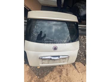 repic na gepeku(spojler) za Fiat 500 od 2007. do 2022. god.