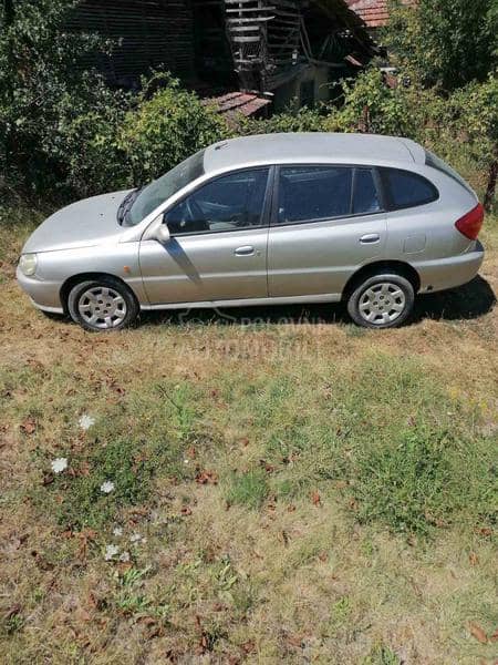 Kia Rio 1.3 2004. god. -  kompletan auto u delovima
