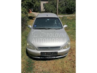 Kia Rio 1.3 2004. god. -  kompletan auto u delovima