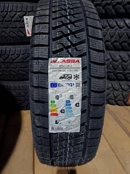 Lassa 225/70 R15 Zimska