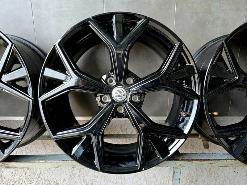 Aluminijumske felne vw fondmetal 19" 5 x 112