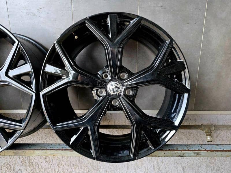 Aluminijumske felne vw fondmetal 19" 5 x 112