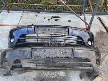 Branik prednji crni za Ford Mondeo od 2000. do 2007. god.