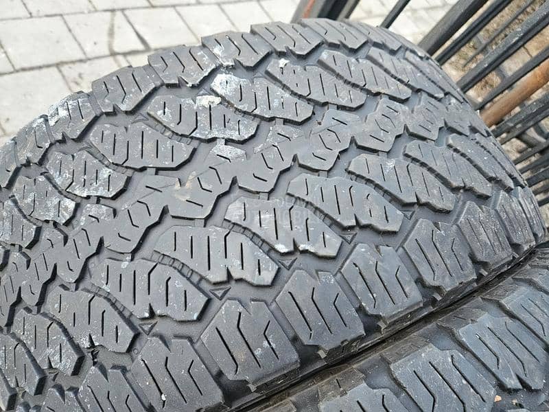 General 275/45 R20 Sve sezone