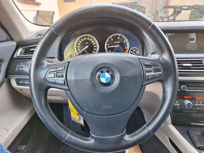 Airbag volana F01