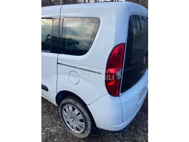 stop svetla za Fiat Doblo od 2010. do 2014. god.