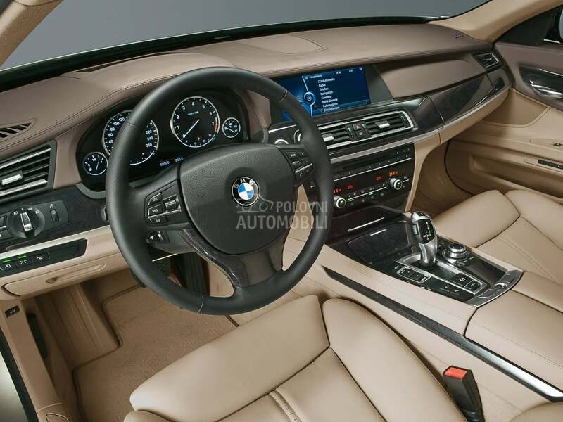 Delovi za BMW 730 d F01